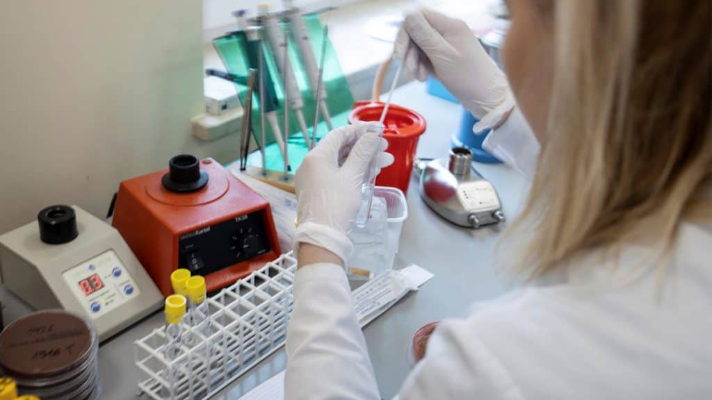 Farmácias agora podem fazer quase 50 tipos de testes