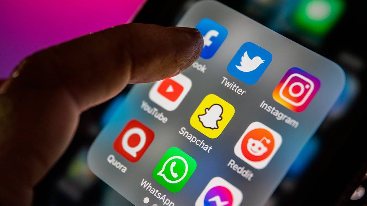 Nova York processa redes sociais por crise de saúde mental